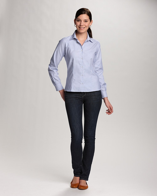 woman wearing cutter and buck nailshead dress shirt
